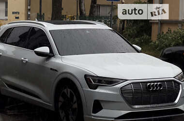 Внедорожник / Кроссовер Audi e-tron 2021 в Ивано-Франковске