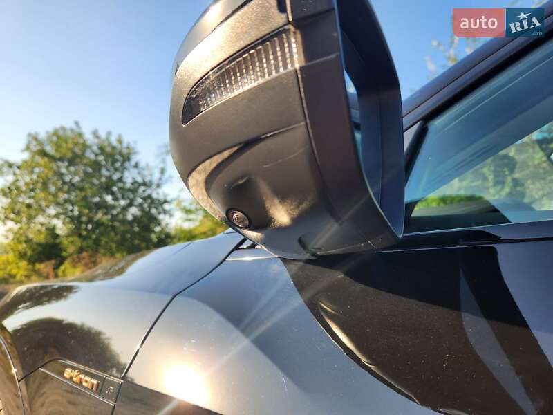 Позашляховик / Кросовер Audi e-tron 2021 в Києві
