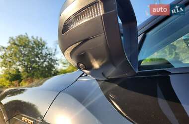 Внедорожник / Кроссовер Audi e-tron 2021 в 