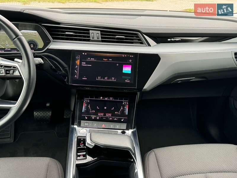 Внедорожник / Кроссовер Audi e-tron 2019 в Львове фото 23 Внедорожник / Кроссовер Audi e-tron 2019 в Львове