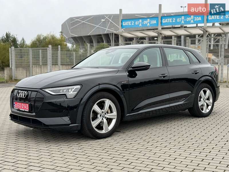 Внедорожник / Кроссовер Audi e-tron 2019 в Львове фото 30 Внедорожник / Кроссовер Audi e-tron 2019 в Львове