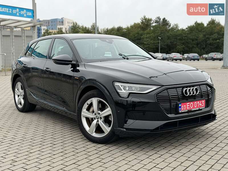 Внедорожник / Кроссовер Audi e-tron 2019 в Львове фото 33 Внедорожник / Кроссовер Audi e-tron 2019 в Львове