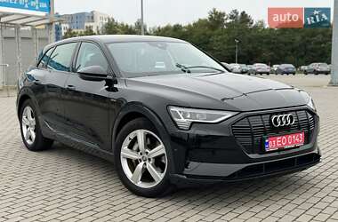 Позашляховик / Кросовер Audi e-tron 2019 в 