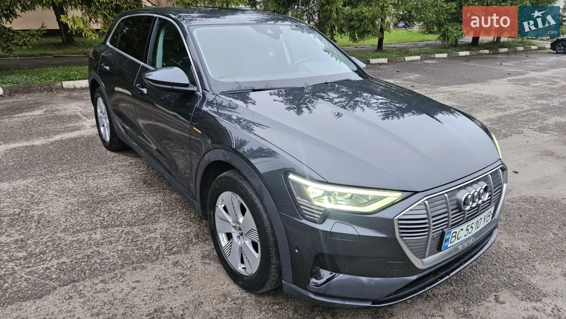 2020 Audi e-tron - мініатюра 2