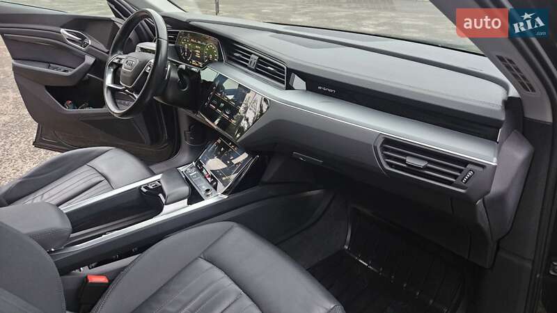 Позашляховик / Кросовер Audi e-tron 2020 в Миколаєві