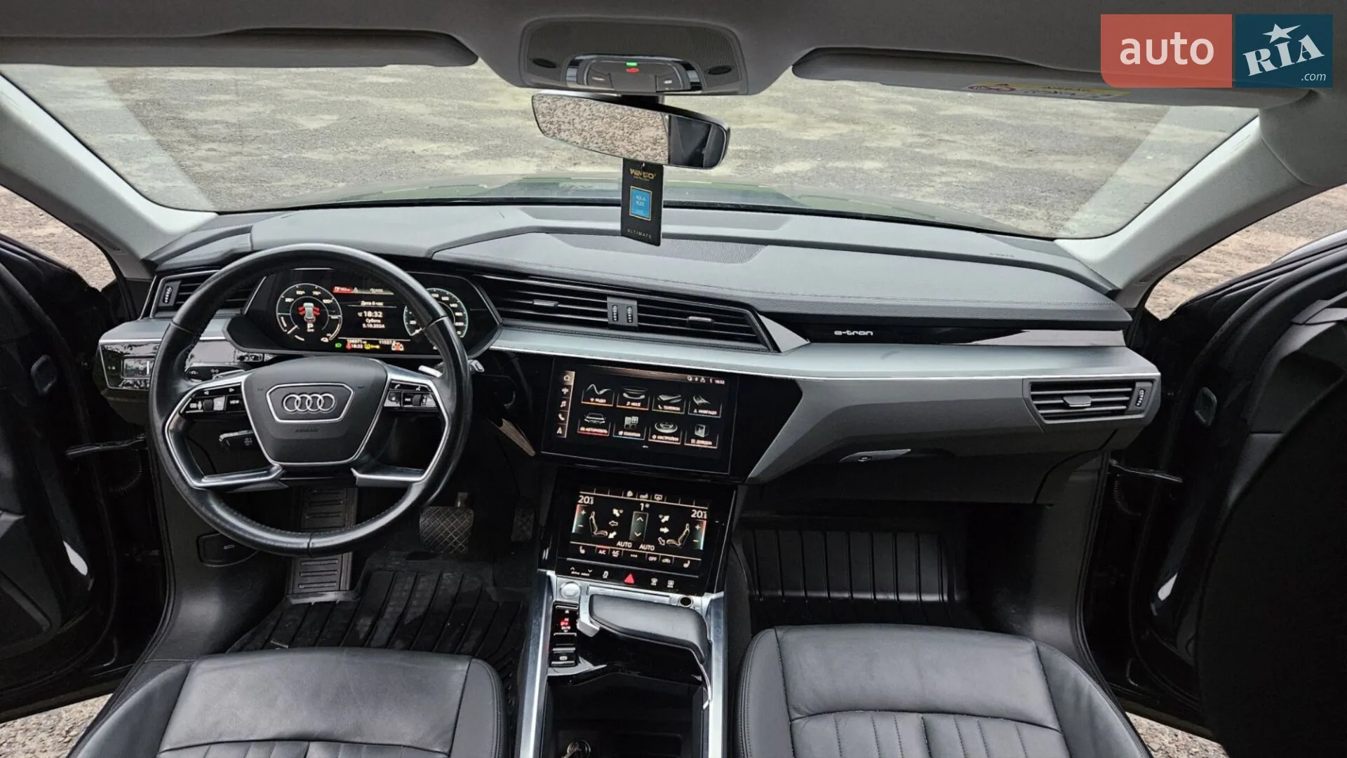 2020 Audi e-tron - мініатюра 25