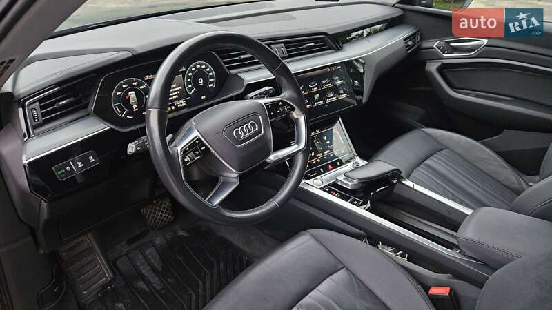 Позашляховик / Кросовер Audi e-tron 2020 в Миколаєві
