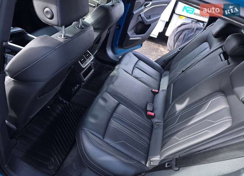 Внедорожник / Кроссовер Audi e-tron 2019 в Киеве