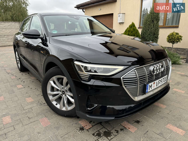 Позашляховик / Кросовер Audi e-tron 2021 в Житомирі