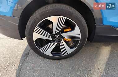 Внедорожник / Кроссовер Audi e-tron 2019 в 