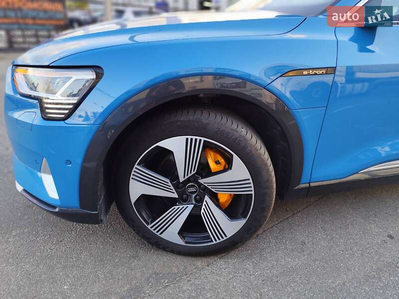 Внедорожник / Кроссовер Audi e-tron 2019 в Киеве