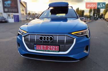 Внедорожник / Кроссовер Audi e-tron 2019 в 