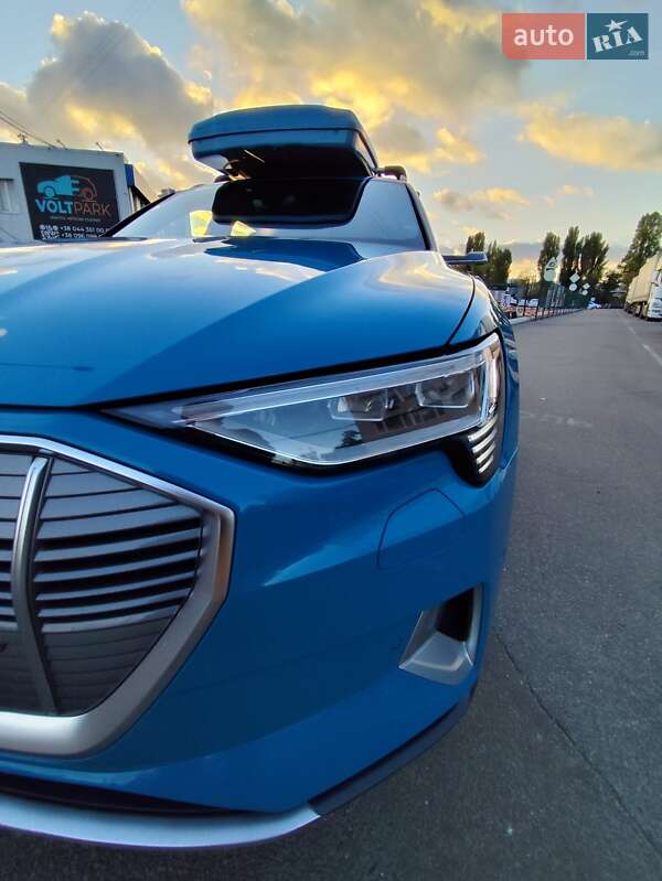 Внедорожник / Кроссовер Audi e-tron 2019 в Киеве