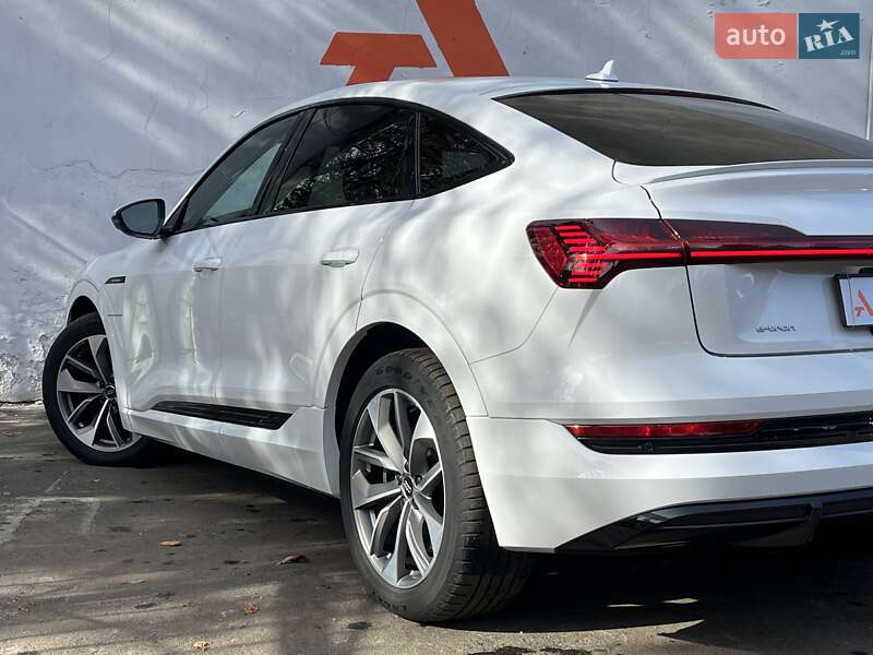 Позашляховик / Кросовер Audi e-tron 2020 в Одесі