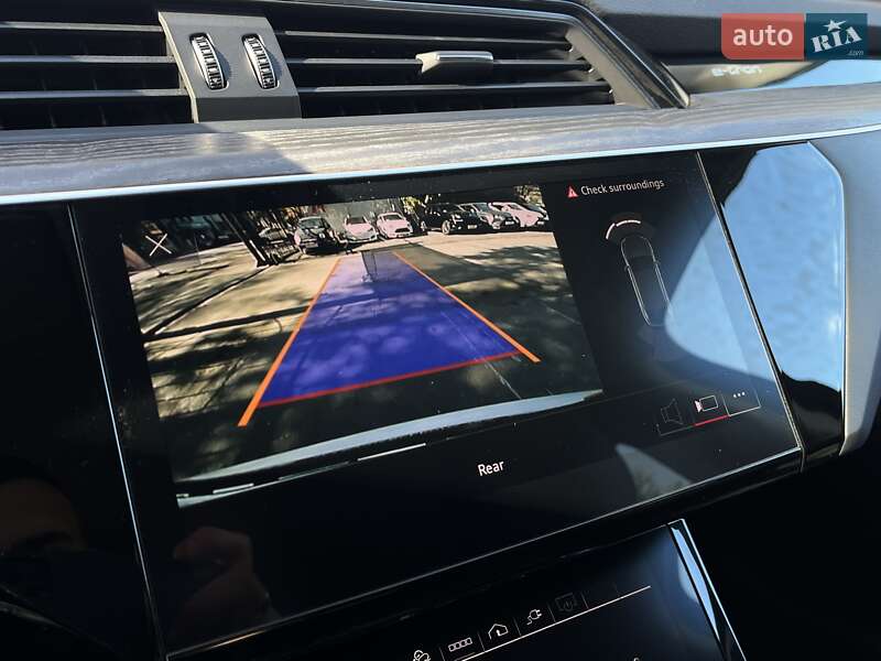 Позашляховик / Кросовер Audi e-tron 2020 в Одесі