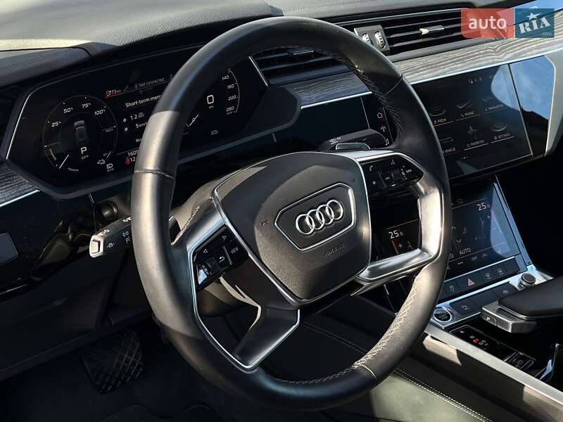 Позашляховик / Кросовер Audi e-tron 2020 в Одесі