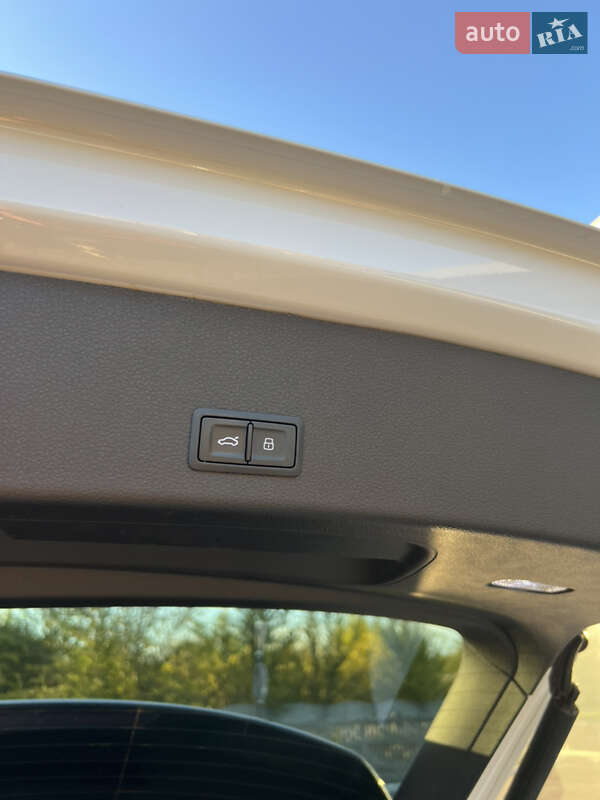 Внедорожник / Кроссовер Audi e-tron 2020 в Днепре