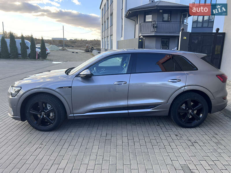 Позашляховик / Кросовер Audi e-tron 2019 в Львові