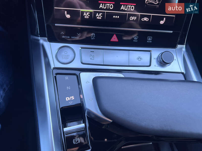 Позашляховик / Кросовер Audi e-tron 2019 в Львові