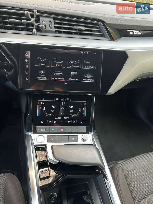 Внедорожник / Кроссовер Audi e-tron 2020 в Киеве