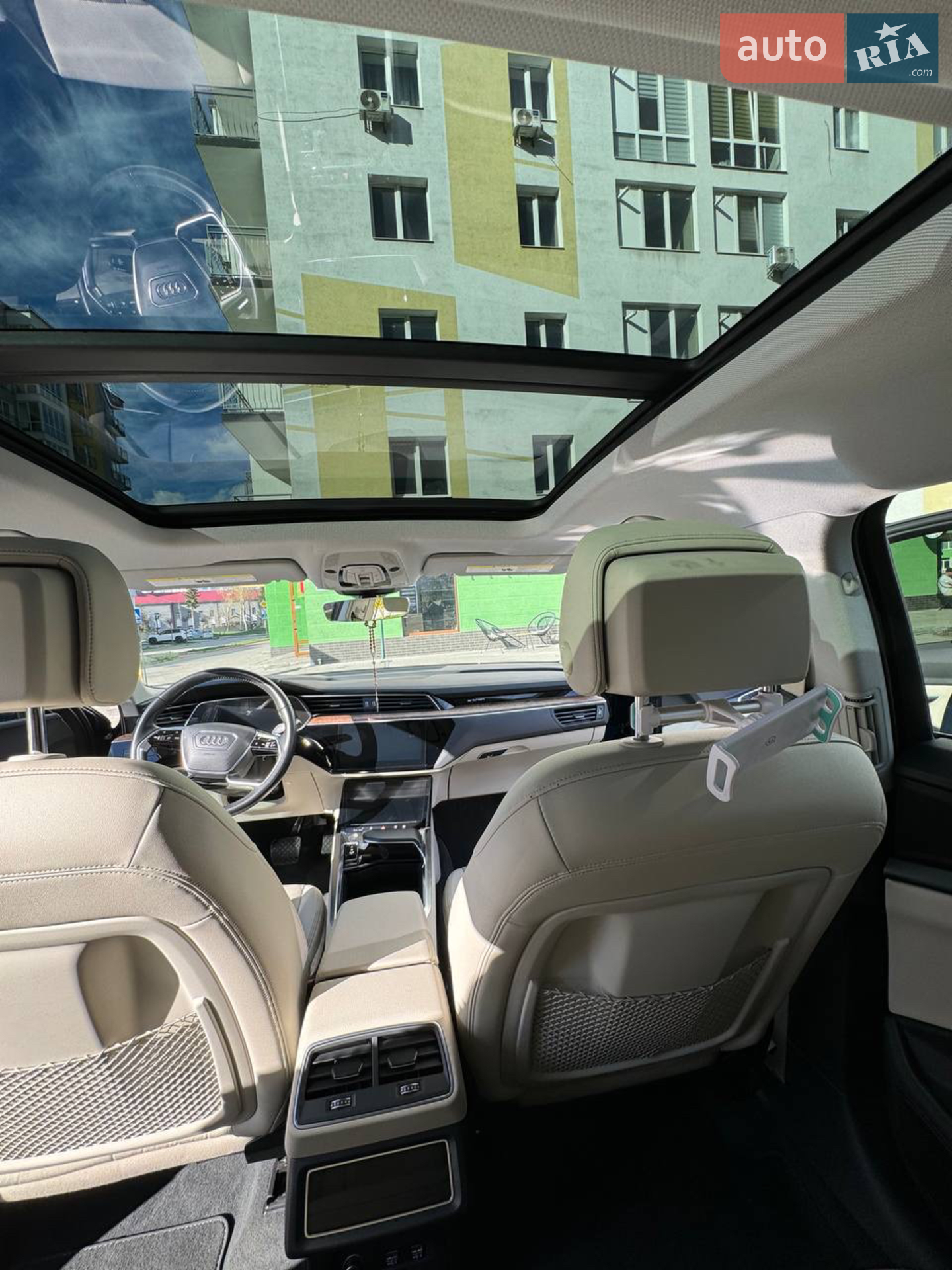 2019 Audi e-tron - мініатюра 3