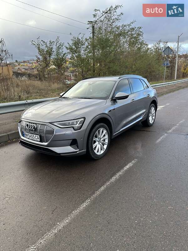 Позашляховик / Кросовер Audi e-tron 2019 в Сумах