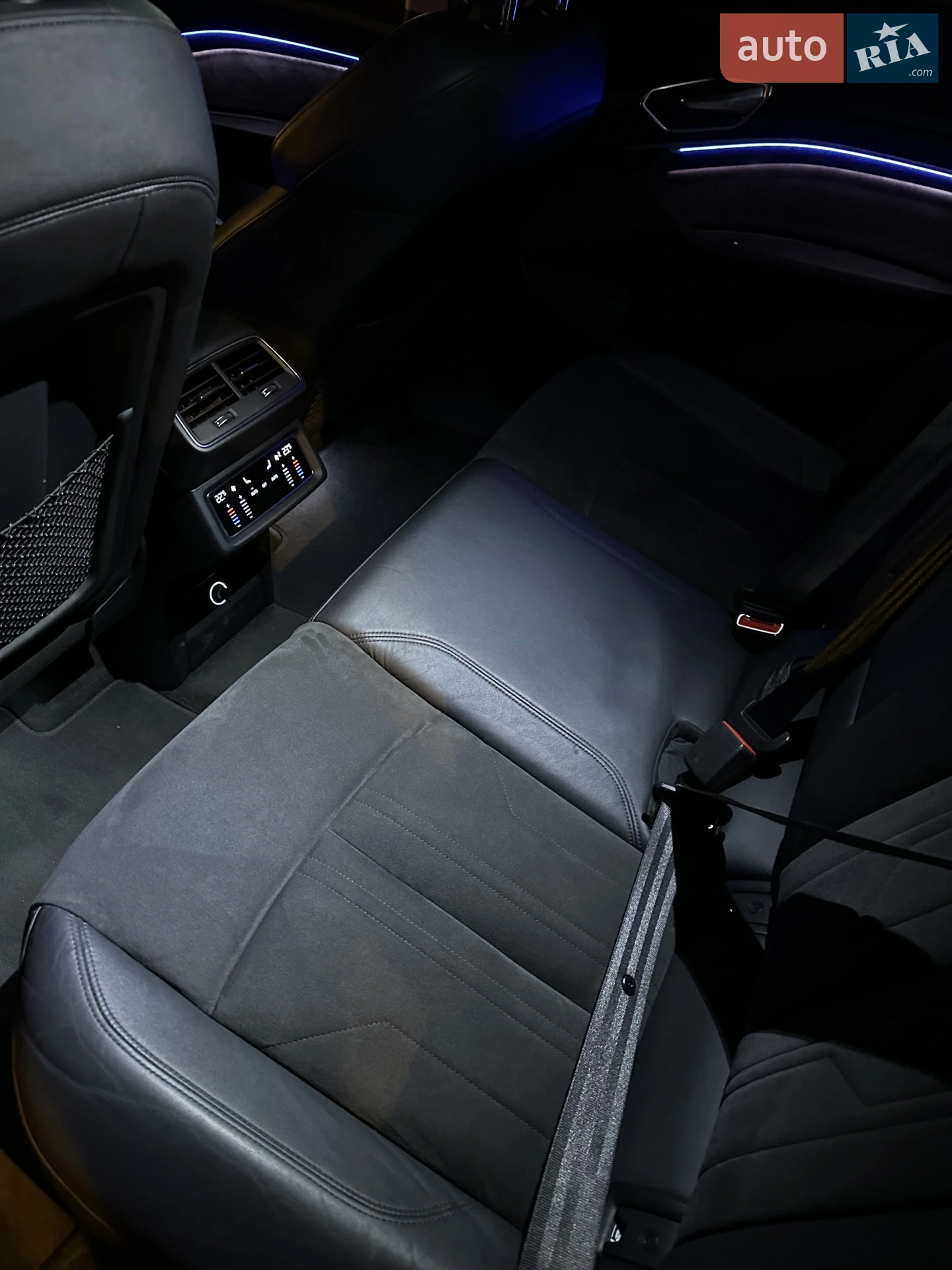 2019 Audi e-tron - мініатюра 13