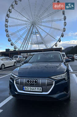 Внедорожник / Кроссовер Audi e-tron 2020 в 