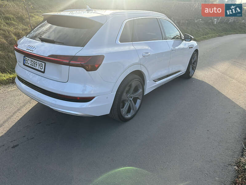 Внедорожник / Кроссовер Audi e-tron 2019 в Львове