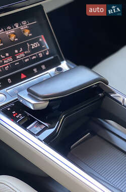 Внедорожник / Кроссовер Audi e-tron 2019 в 