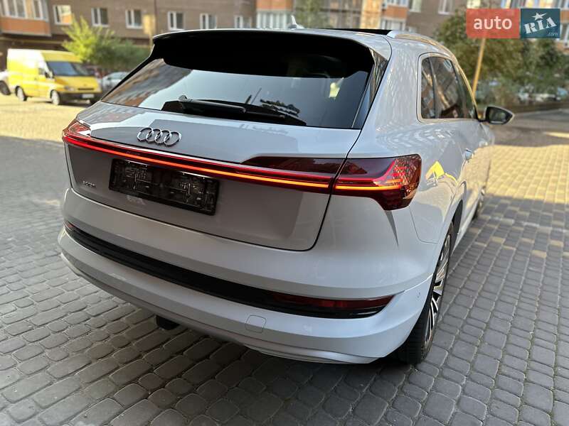 Внедорожник / Кроссовер Audi e-tron 2019 в Виннице