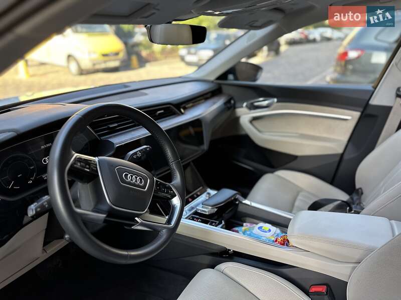 Внедорожник / Кроссовер Audi e-tron 2019 в Виннице