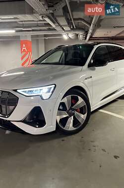 Позашляховик / Кросовер Audi e-tron 2020 в Львові