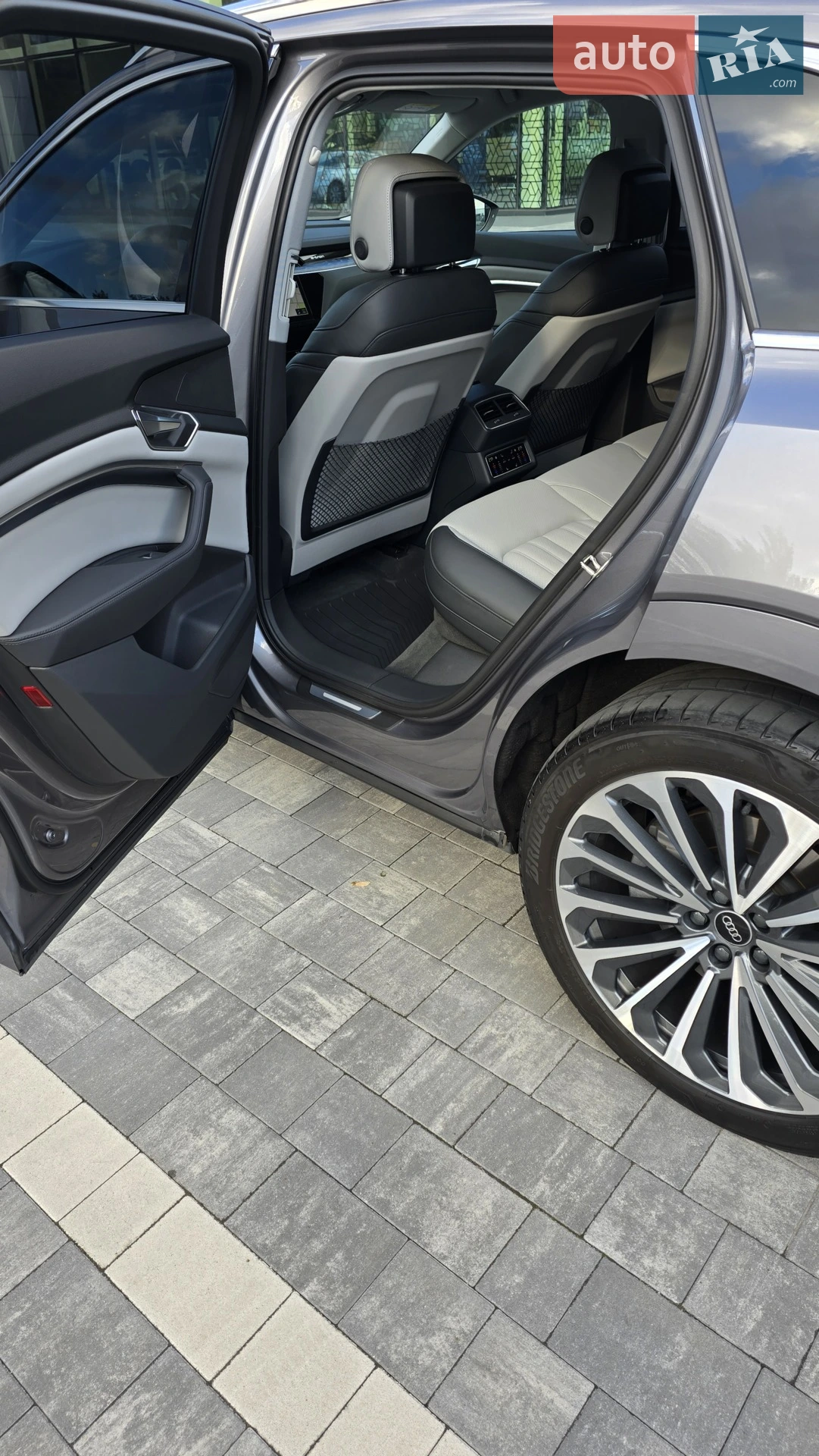 2021 Audi e-tron - мініатюра 18
