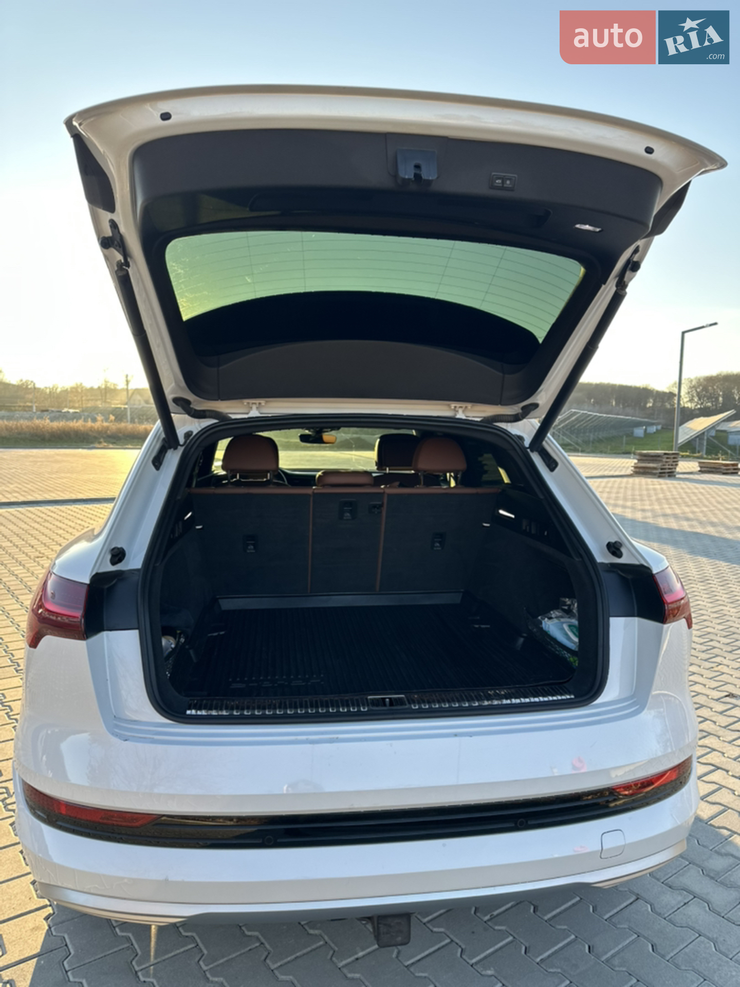 2019 Audi e-tron - мініатюра 7