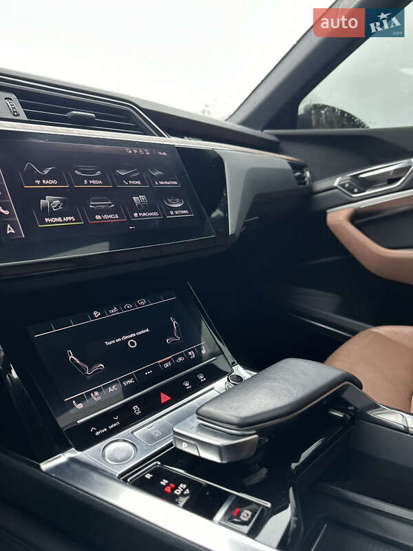Внедорожник / Кроссовер Audi e-tron 2019 в Тернополе фото 23 Внедорожник / Кроссовер Audi e-tron 2019 в Тернополе