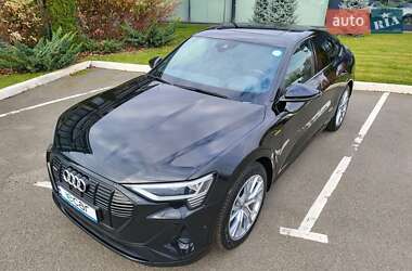 Внедорожник / Кроссовер Audi e-tron 2020 в 
