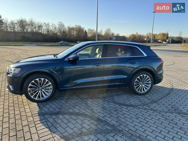 Позашляховик / Кросовер Audi e-tron 2019 в Львові фото 7 Позашляховик / Кросовер Audi e-tron 2019 в Львові