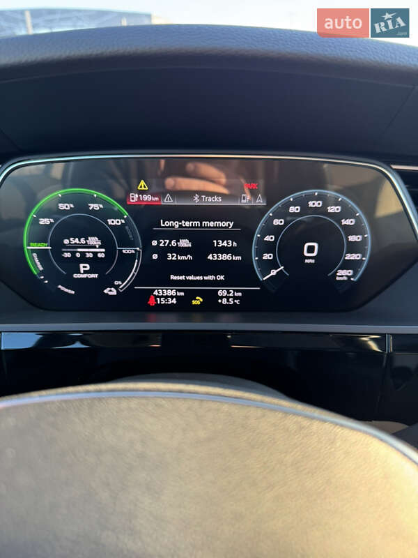 Позашляховик / Кросовер Audi e-tron 2019 в Львові фото 59 Позашляховик / Кросовер Audi e-tron 2019 в Львові