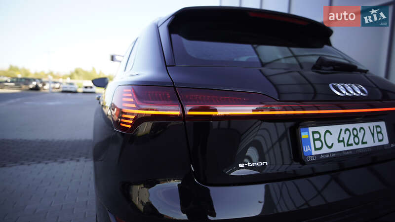 Позашляховик / Кросовер Audi e-tron 2019 в Львові