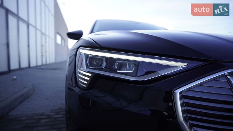 Позашляховик / Кросовер Audi e-tron 2019 в Львові