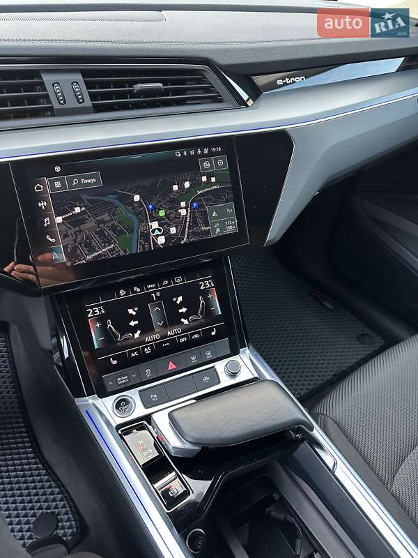 Внедорожник / Кроссовер Audi e-tron 2021 в Киеве