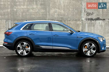 Внедорожник / Кроссовер Audi e-tron 2020 в 