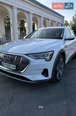 Внедорожник / Кроссовер Audi e-tron 2019 в Ужгороде