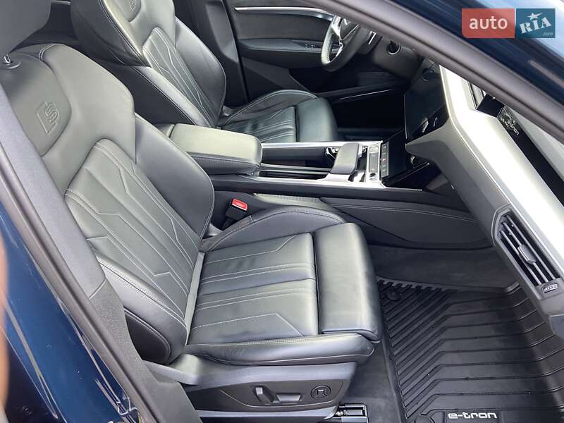 Внедорожник / Кроссовер Audi e-tron 2020 в Житомире
