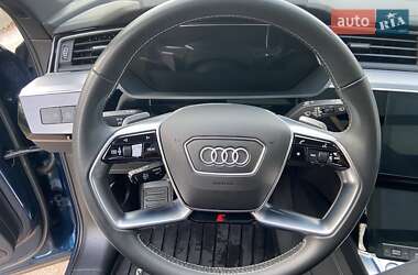 Позашляховик / Кросовер Audi e-tron 2020 в 