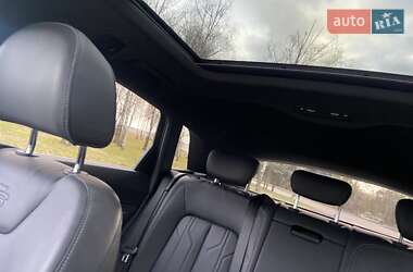 Позашляховик / Кросовер Audi e-tron 2020 в 