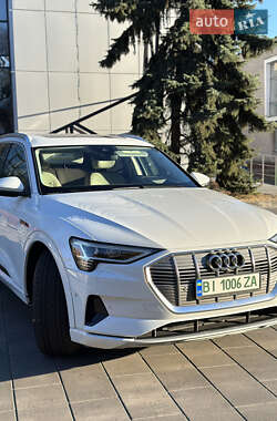Позашляховик / Кросовер Audi e-tron 2019 в Полтаві