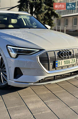Позашляховик / Кросовер Audi e-tron 2019 в Полтаві