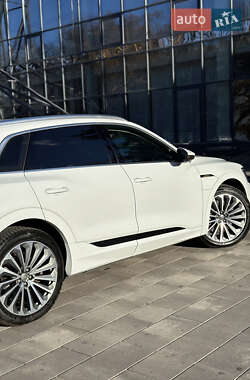 Позашляховик / Кросовер Audi e-tron 2019 в Полтаві